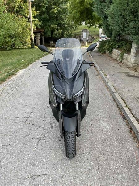Yamaha X Max 300