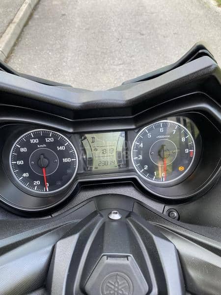 Yamaha X Max 300