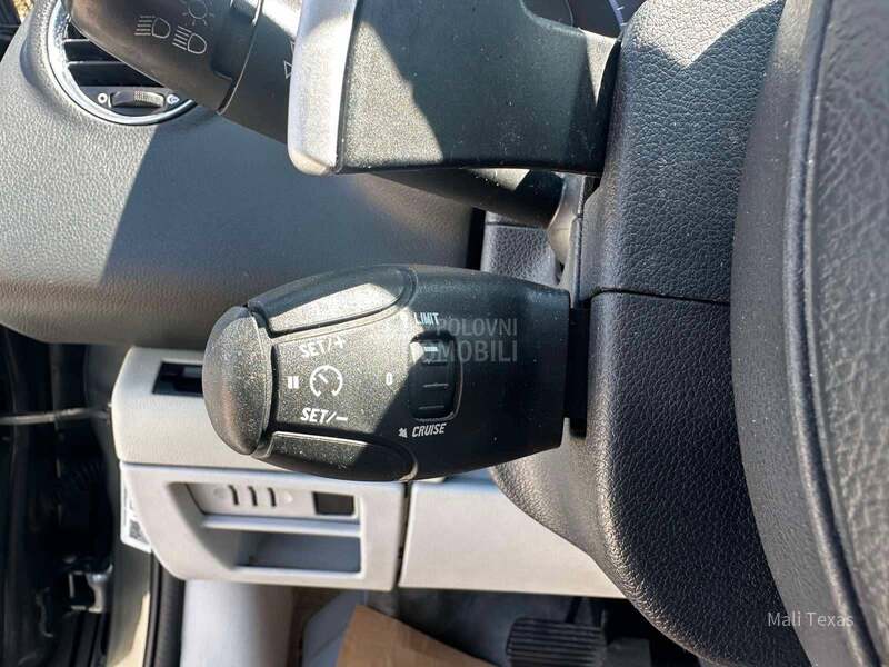 Peugeot 3008 1.6 HDI/ALLURE/AUT