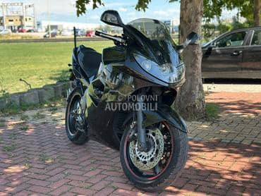 Triumph Sprint ST 1050