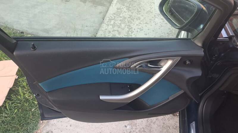 Opel Astra J 1.7D N.A.V.i