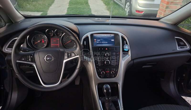 Opel Astra J 1.7D N.A.V.i