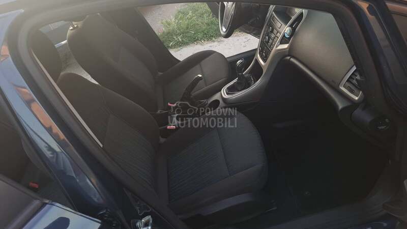 Opel Astra J 1.7D N.A.V.i