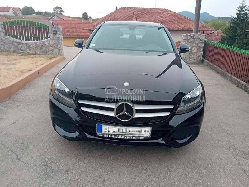 Mercedes Benz C 180 2000 2000. god. -  kompletan auto u delovima