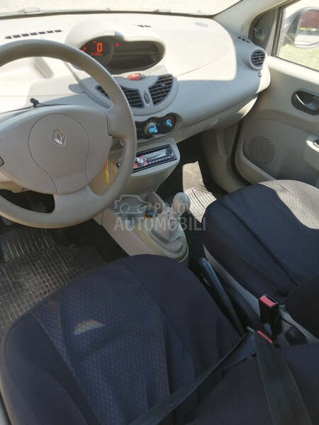 Renault Twingo sa fabr TNG