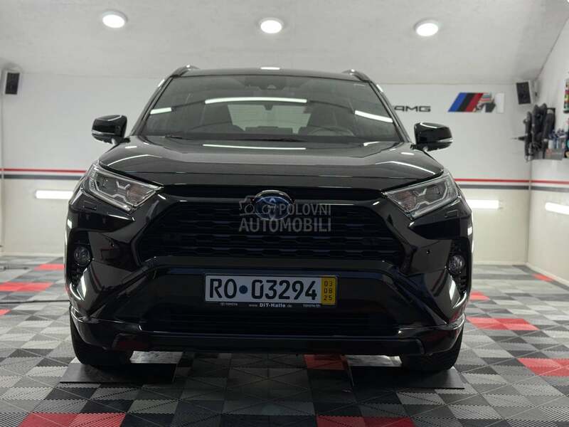 Toyota RAV 4 BLACK EDITION