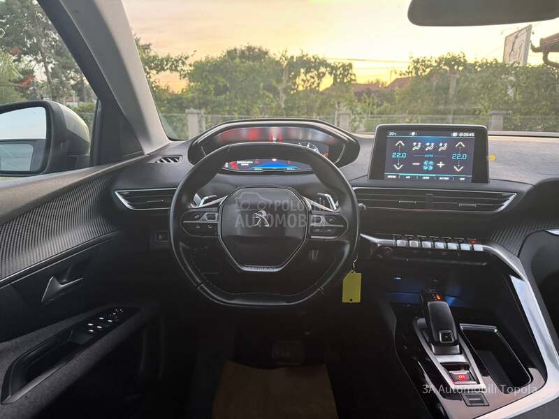Peugeot 3008 1.5 BlueHDi EAT8