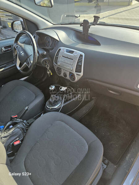 Hyundai i20 