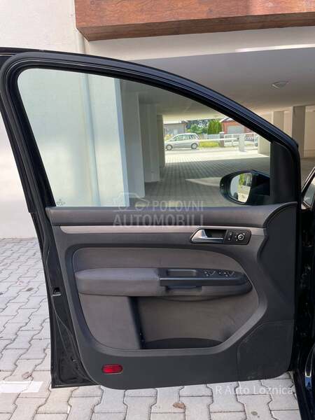 Volkswagen Touran 7sedista