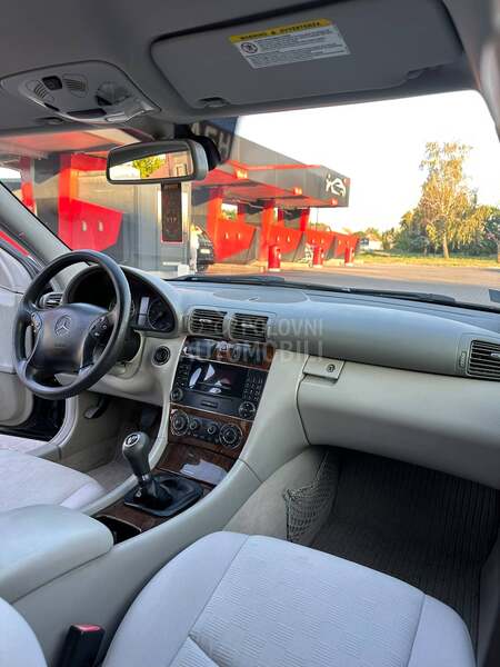 Mercedes Benz C 200 