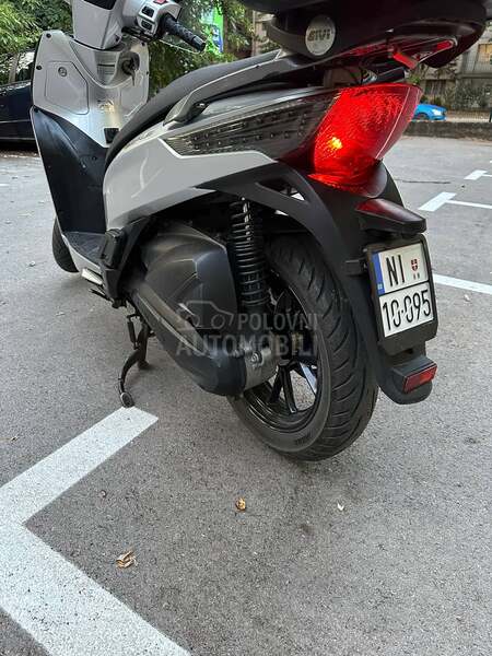 Kymco People GTi 125