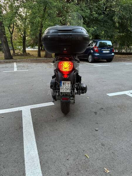 Kymco People GTi 125