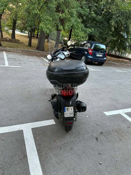 Kymco People GTi 125