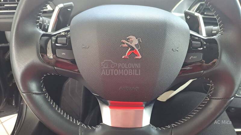 Peugeot 308 1.2 PURE NAV ALU N0V