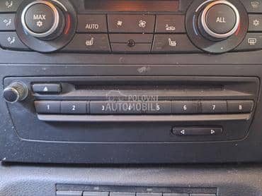 Radio / CD E84 za BMW X1