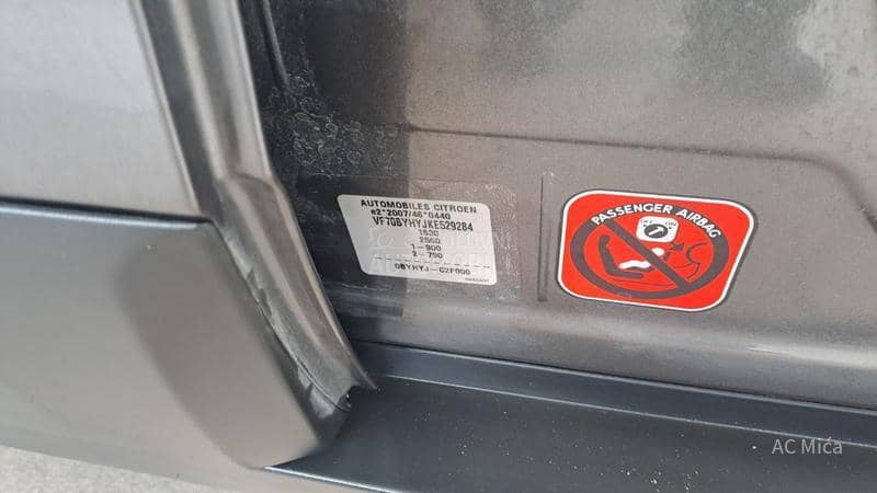 Citroen C4 Cactus 1.5 BLU NAV ALU KAM