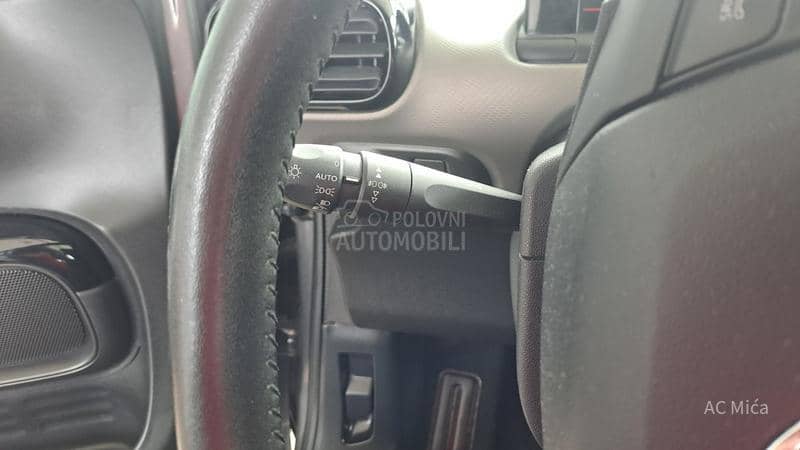 Citroen C4 Cactus 1.5 BLU NAV ALU KAM