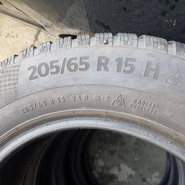 Continental 205/65 R15 Zimska