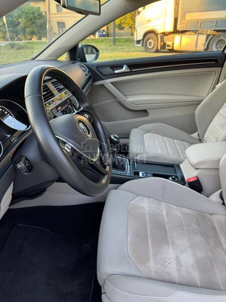 Volkswagen Golf 7 1.6TDI/0RG.K M/F-ULL