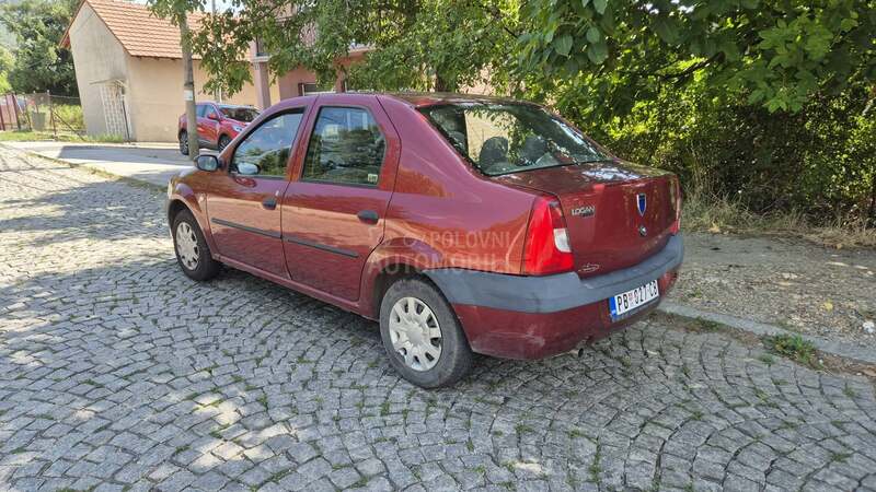 Dacia Logan 