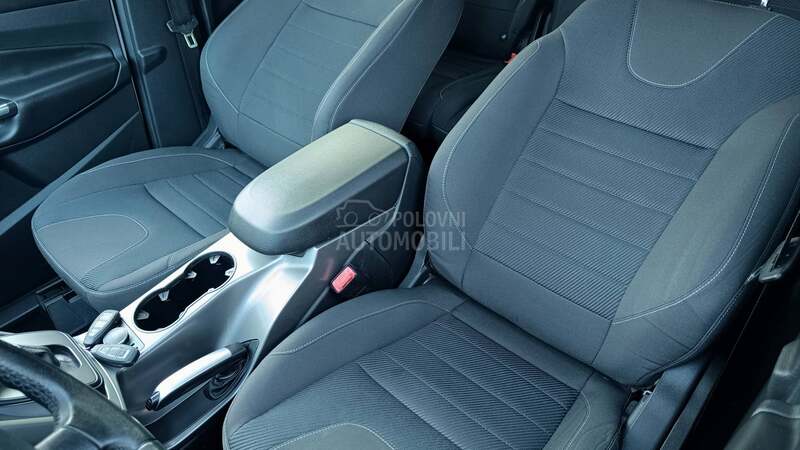 Ford Kuga 2.0TDCi/AUT/T-O-P/