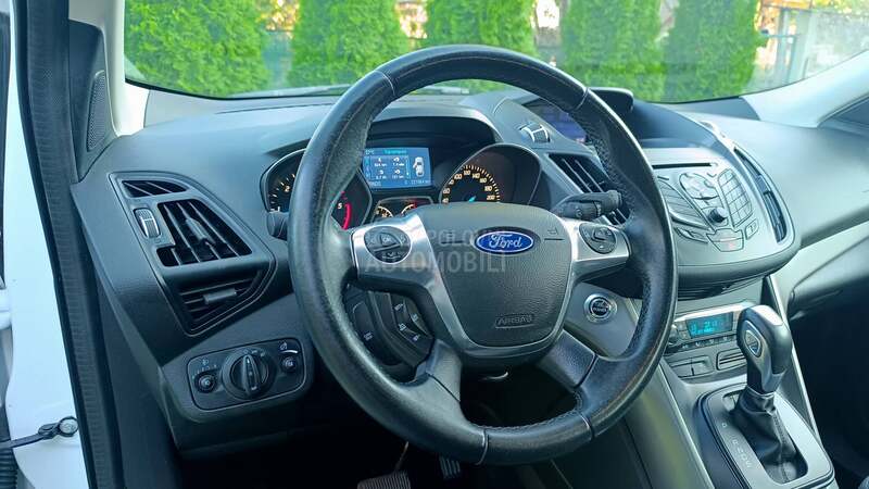 Ford Kuga 2.0TDCi/AUT/T-O-P/