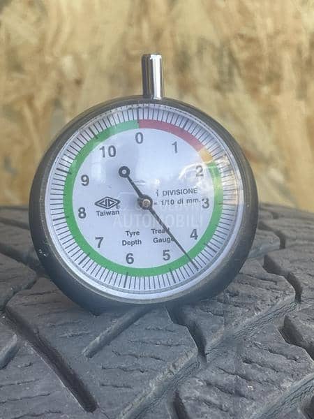 Continental 205/60 R16 Zimska