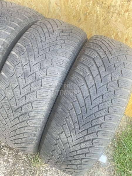 Continental 205/60 R16 Zimska