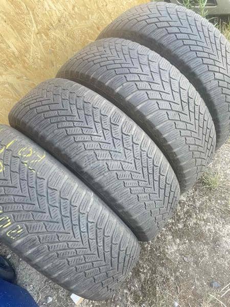 Continental 205/60 R16 Zimska