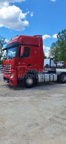 Mercedes Benz ACTROS 1845