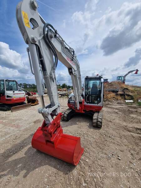 Takeuchi TB370