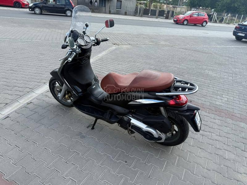 Piaggio Beverly 500is