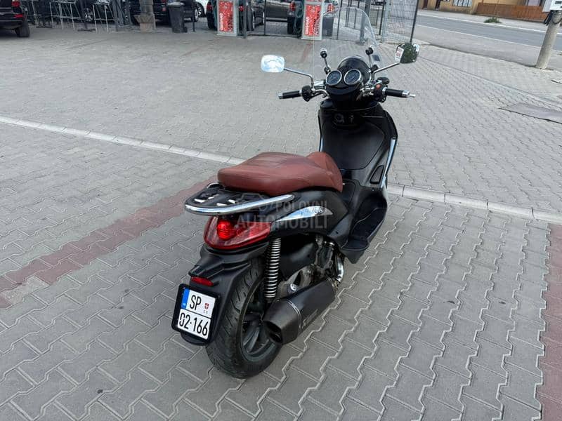 Piaggio Beverly 500is
