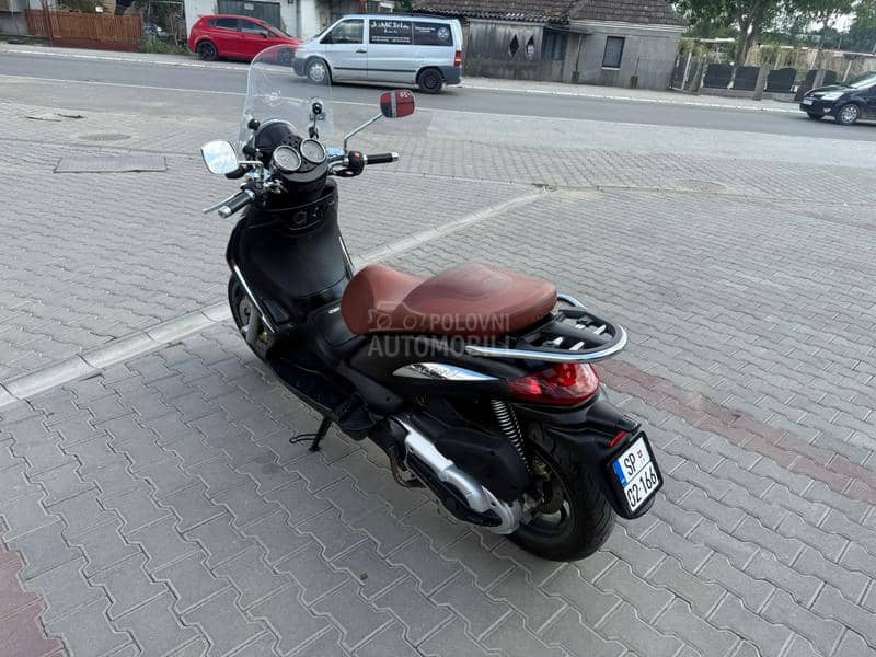 Piaggio Beverly 500is