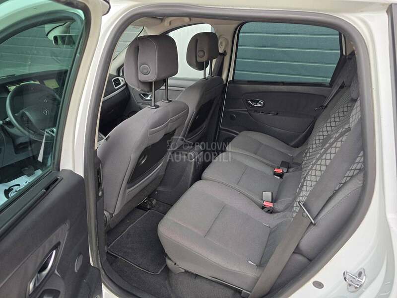 Renault Scenic 1.5 dci