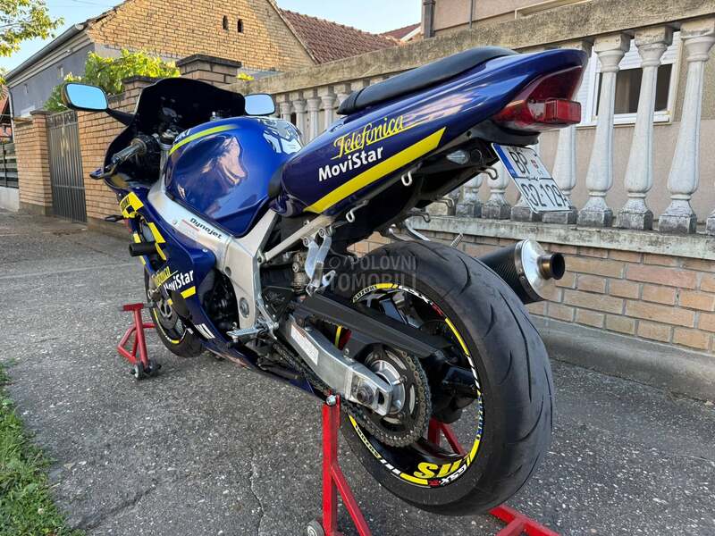 Suzuki GSXR 600 K2