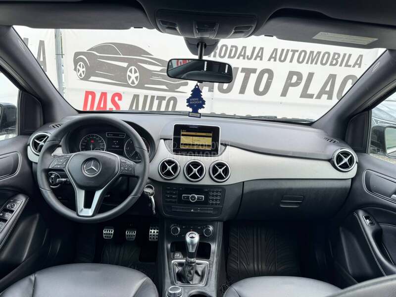 Mercedes Benz B 180 KOŽA / CAM