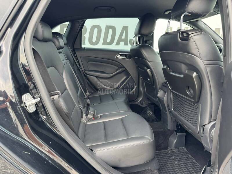 Mercedes Benz B 180 KOŽA / CAM