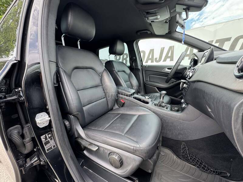 Mercedes Benz B 180 KOŽA / CAM