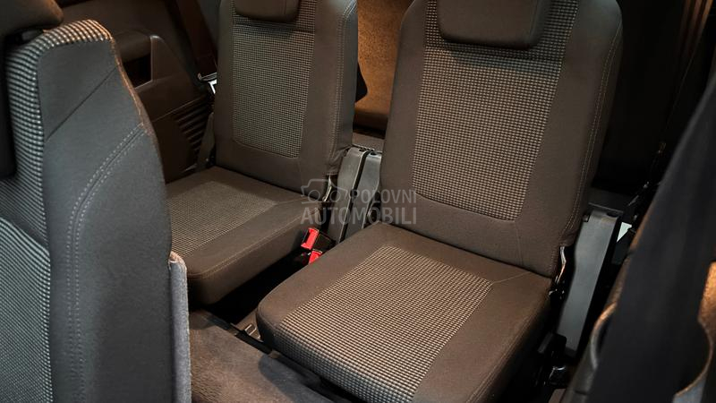 Peugeot 5008 1.6THP GT/7sed.