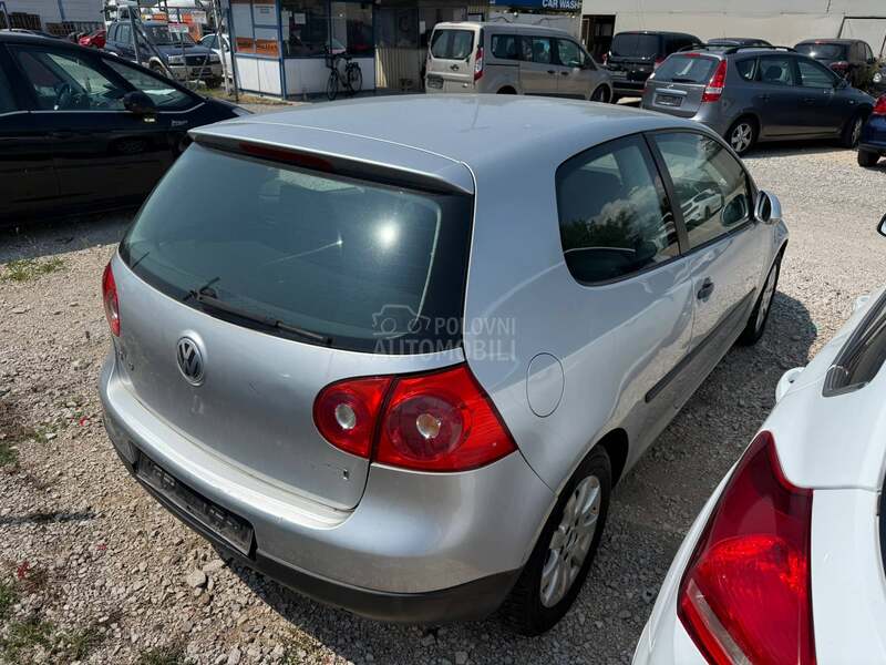 Volkswagen Golf 5 1.6