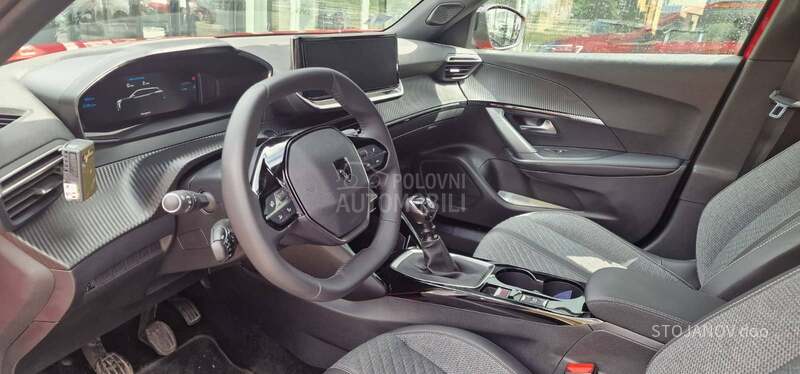Peugeot 2008 ALLURE 1.2E 100