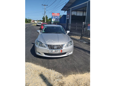 Lexus IS 220 
