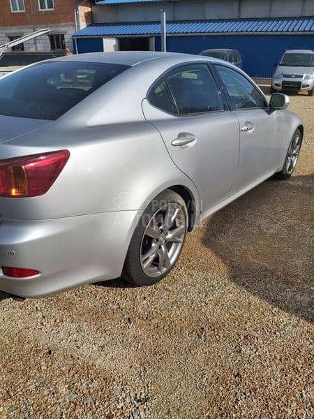 Lexus IS 220 