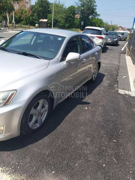 Lexus IS 220 