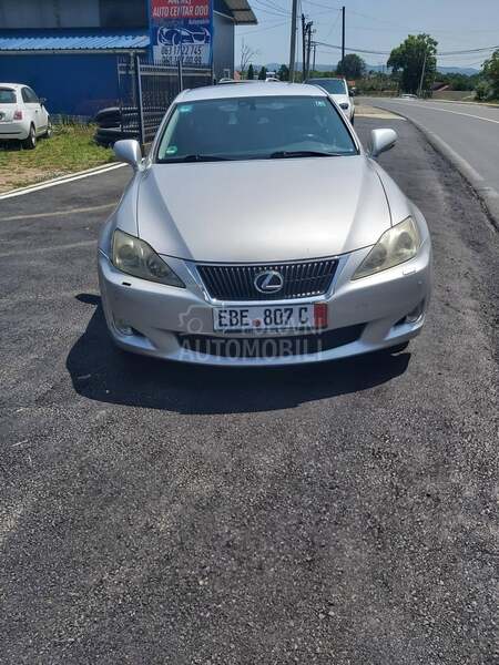 Lexus IS 220 