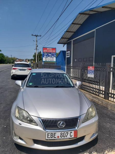 Lexus IS 220 