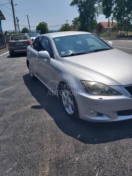 Lexus IS 220 