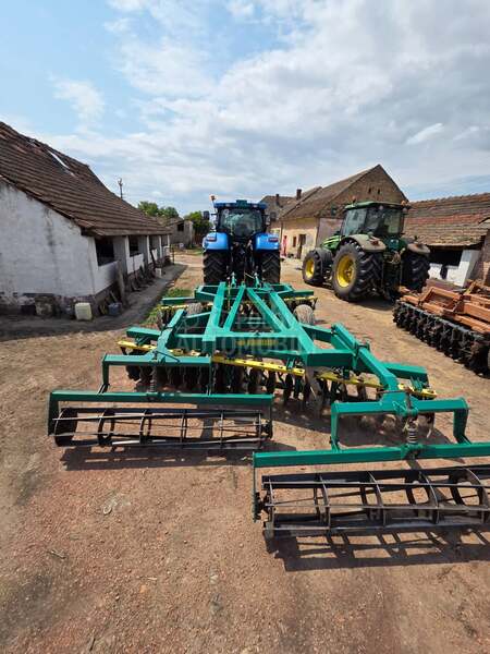 Agromerkur V36