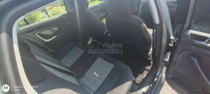 Volkswagen Golf 5 1,4 TSI